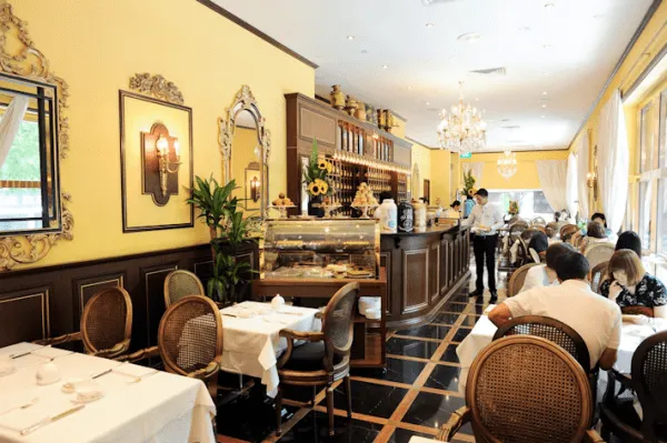 twg interior ngee ann city